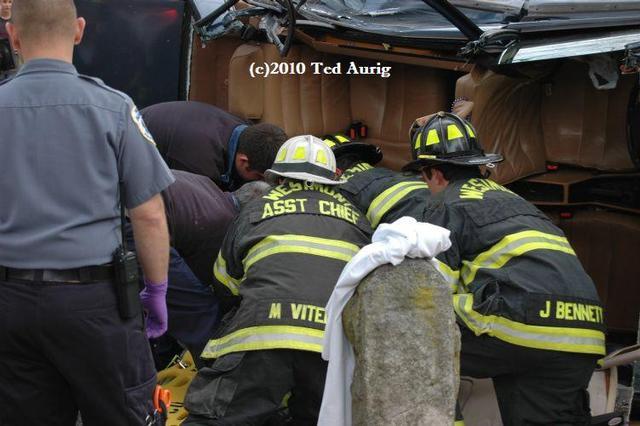 Redman Ave & Estaugh Ave, MVA Rescue, Haddonfield, 11/15/2010